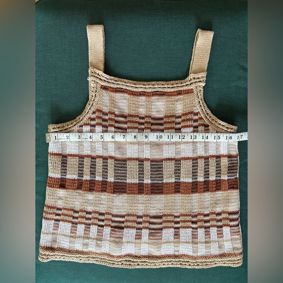 Woven Checked Tank Top - Picture 5 of 5